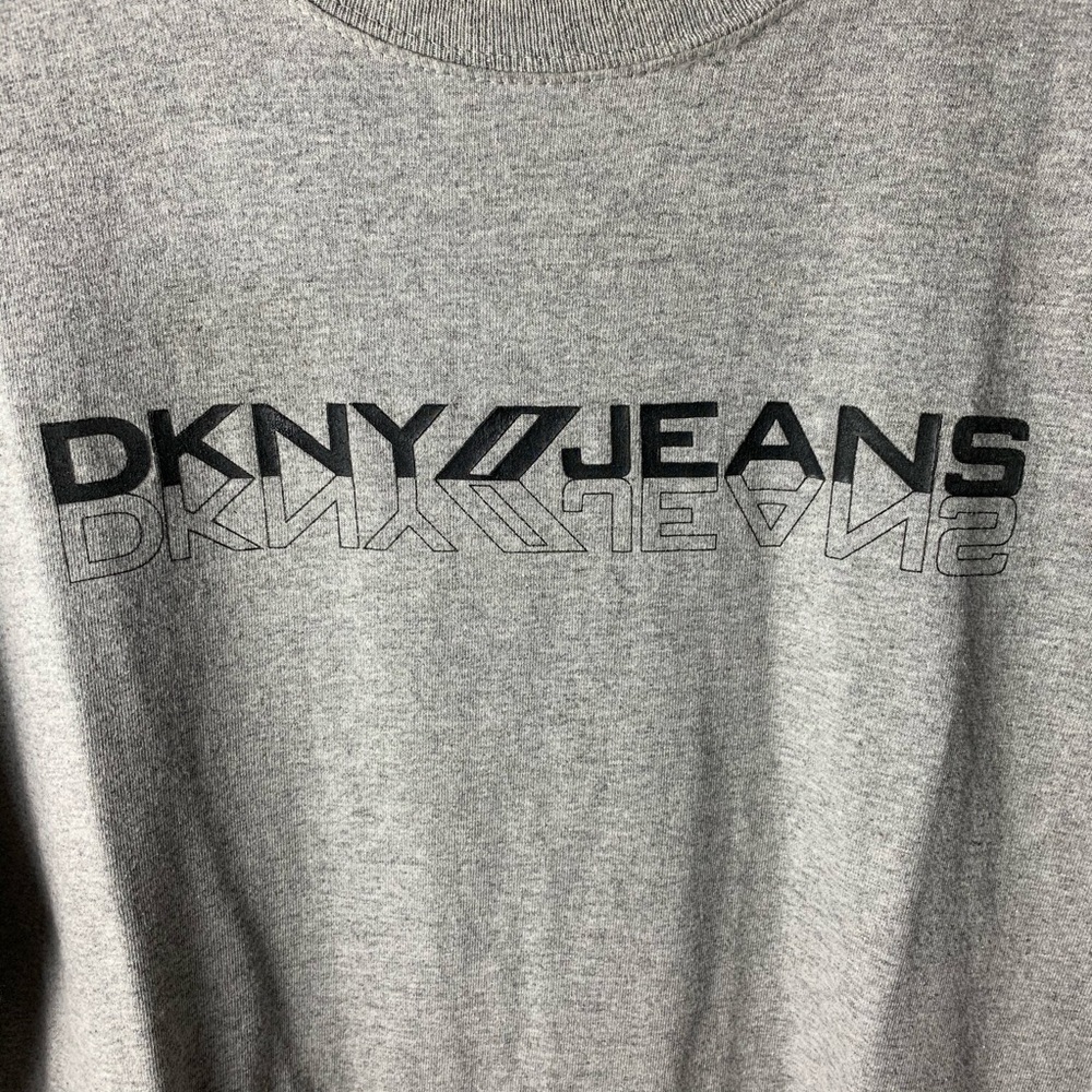DKNY Logo Graphic Print Gray T-Shirt Vintage